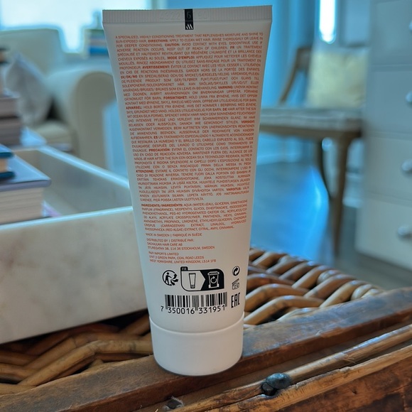 NWT. Sacha Juan. Hair After The Sun. 100 mL. Retails for $37. - Picture 2 of 2